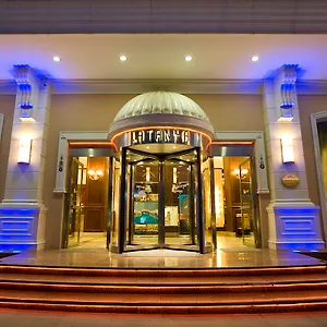 Hotel Latanya Palm & Airport