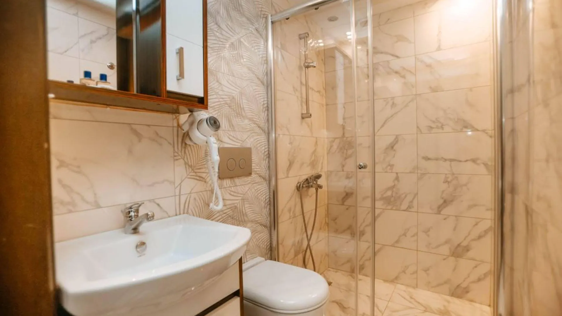 **  Patio Hotel Antalya Türkiye
